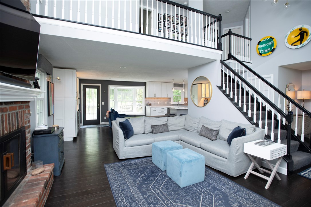 407 Highland Ct