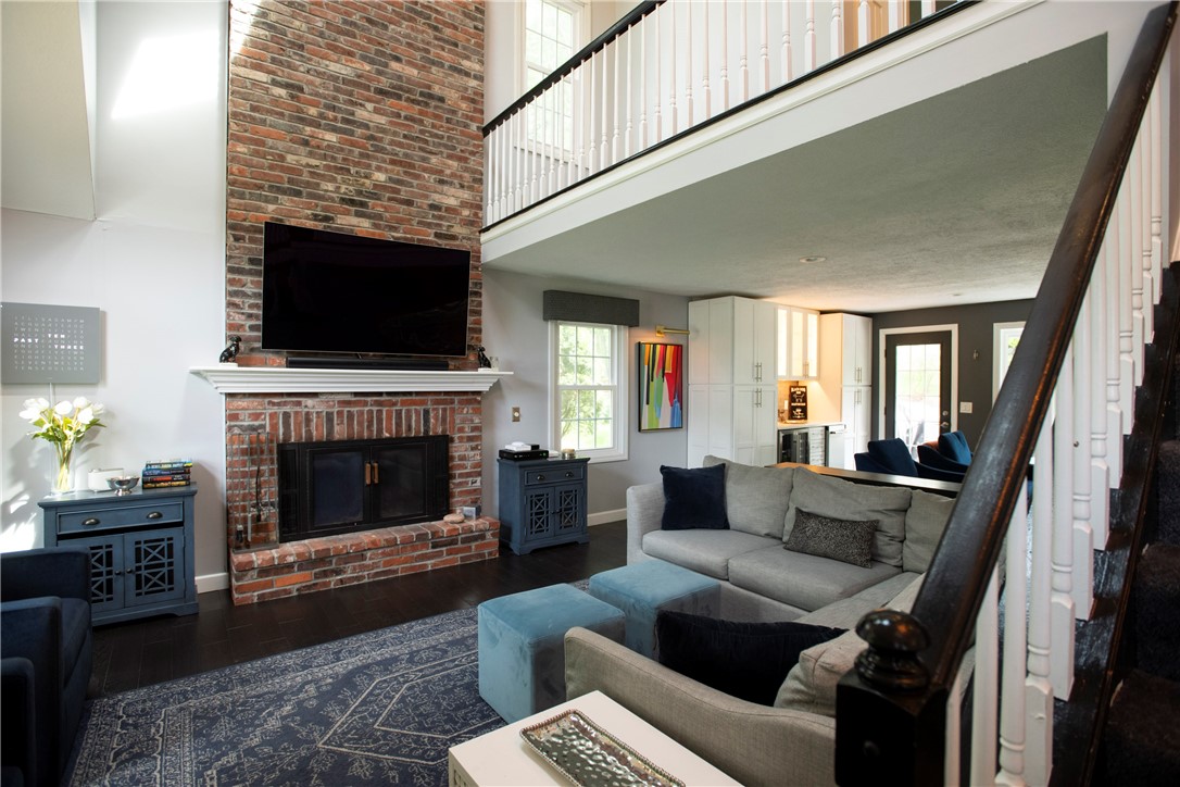 407 Highland Ct
