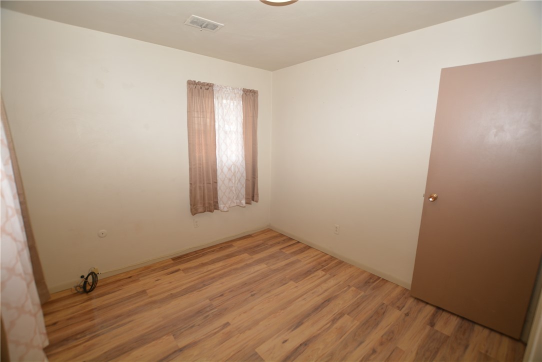 Natrona Hts/Harrison Twp., Pennsylvania 15065, United States, 2 Bedrooms Bedrooms, ,1 BathroomBathrooms,Residential,Contingent,80630