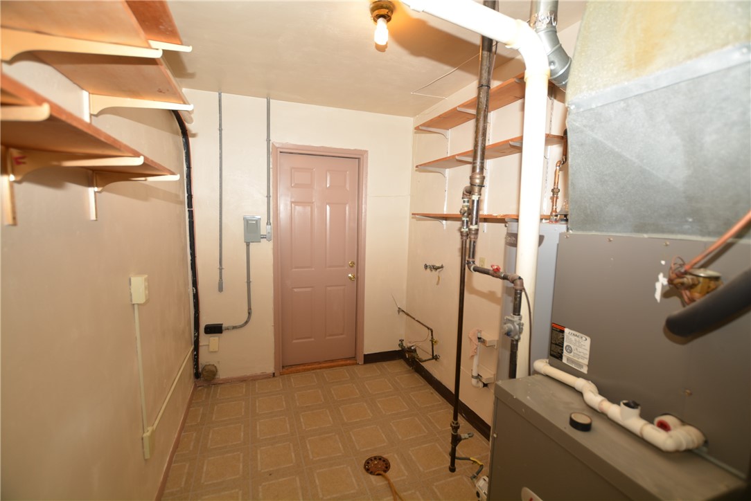 Natrona Hts/Harrison Twp., Pennsylvania 15065, United States, 2 Bedrooms Bedrooms, ,1 BathroomBathrooms,Residential,Contingent,80630