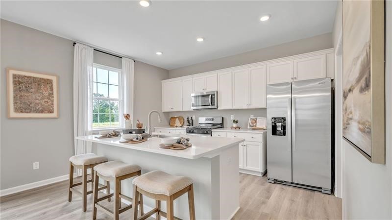 812 Frickwood Dr Dr, South Park, Pennsylvania image 3