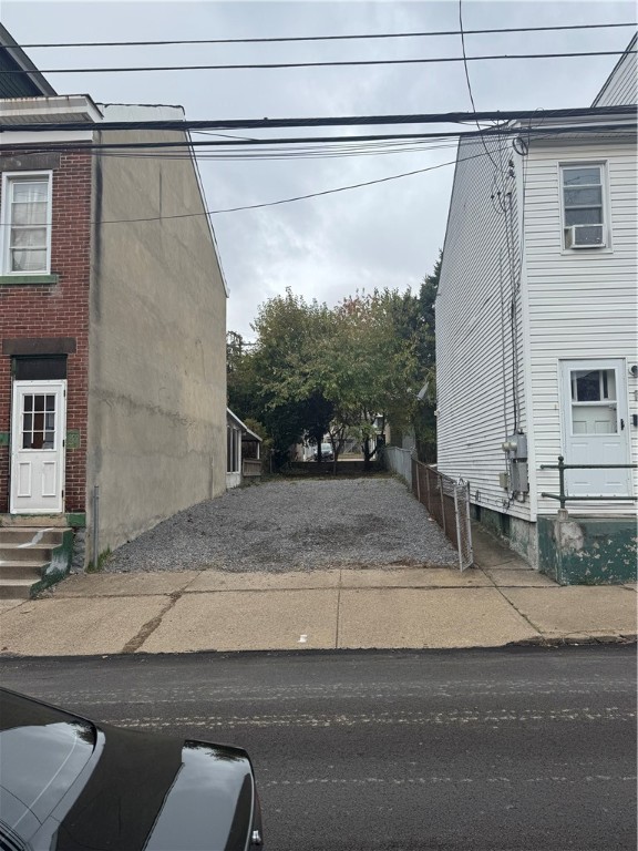 604 Edmond St