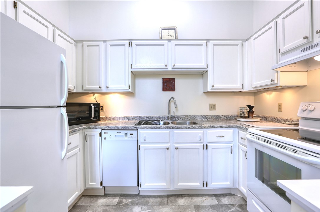 Beaver, Pennsylvania 15009, United States, 2 Bedrooms Bedrooms, ,2 BathroomsBathrooms,Residential,Active,226662