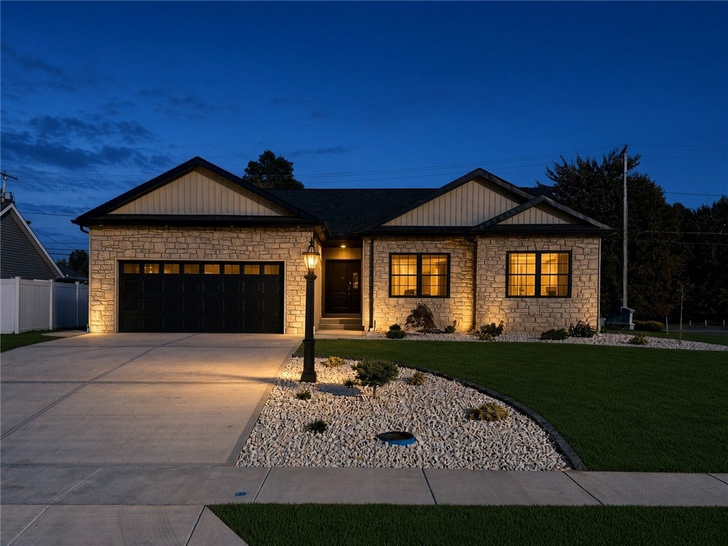 2970 Green Leaf Crt