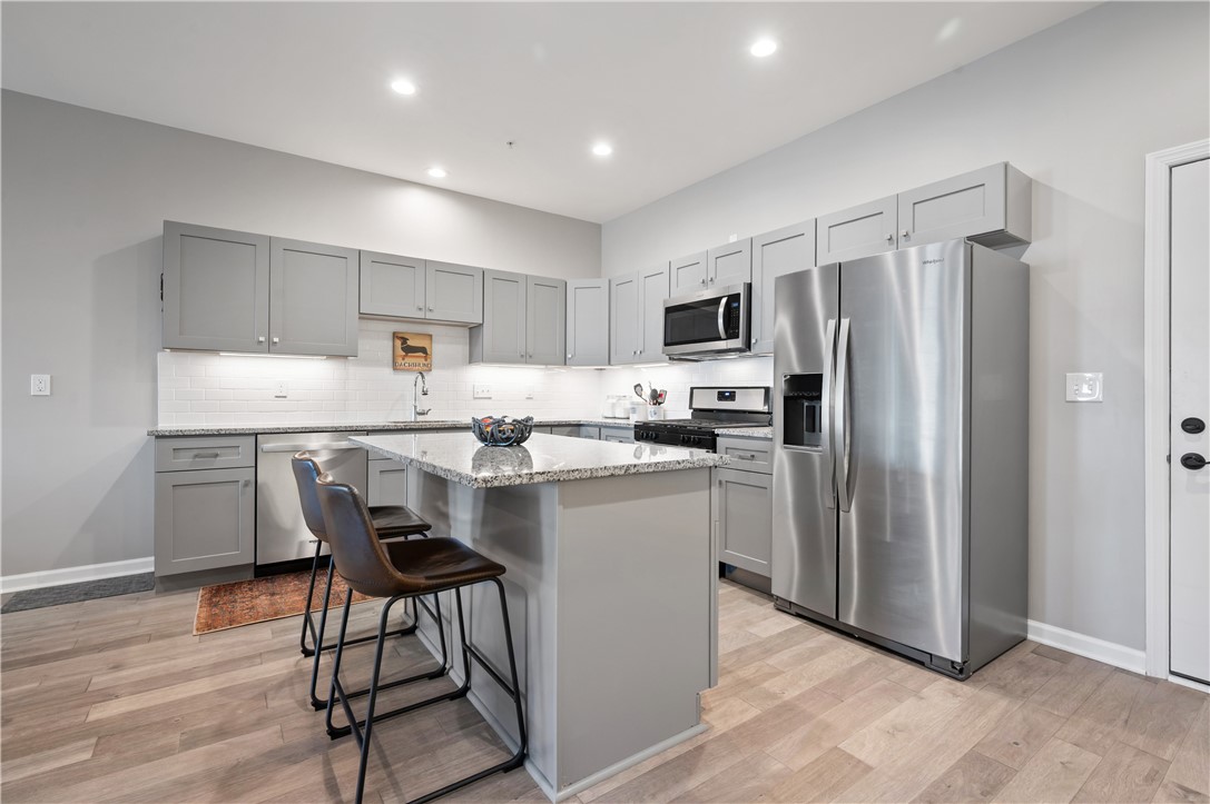3809 Liberty Ave Ave #303, Lawrenceville, Pennsylvania image 4