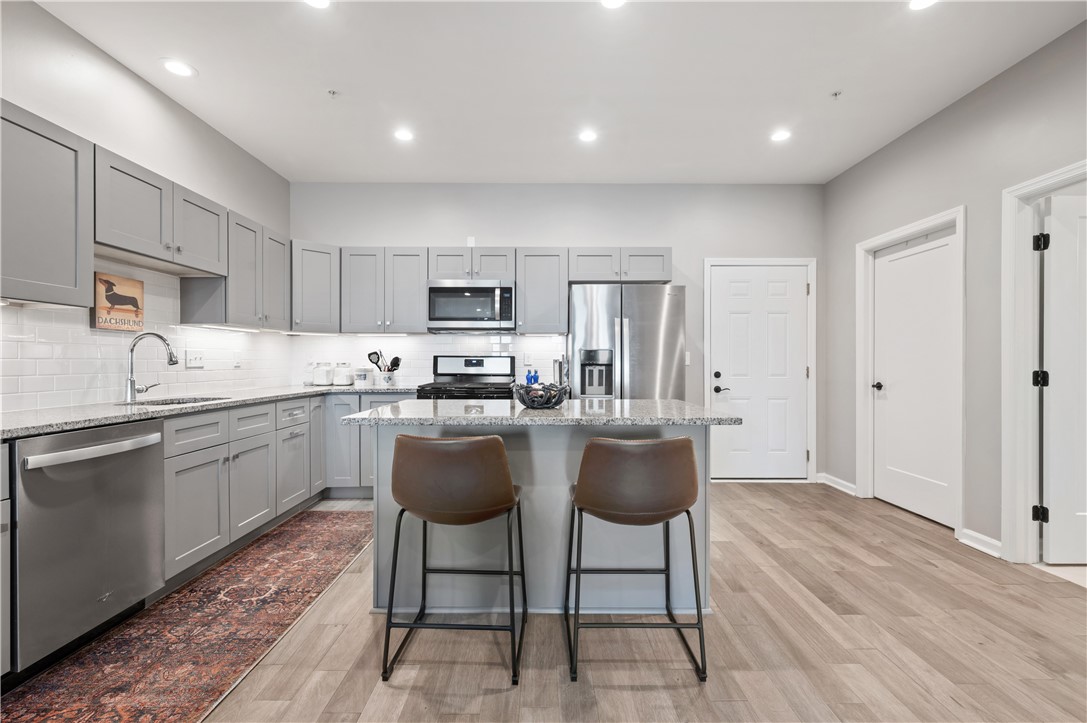 3809 Liberty Ave Ave #303, Lawrenceville, Pennsylvania image 5