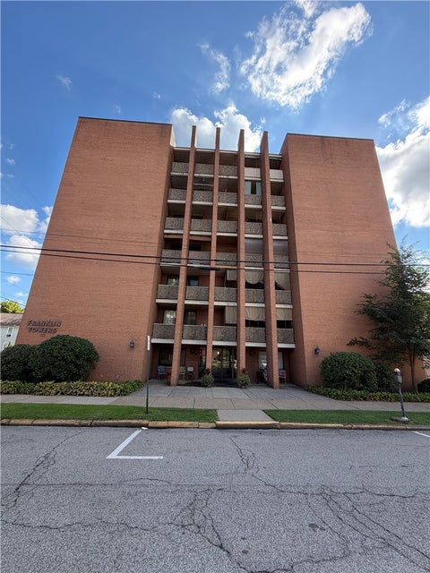Condo For Sale - 1326 6th Ave Ave #204<br/> Beaver Falls, PA 15010