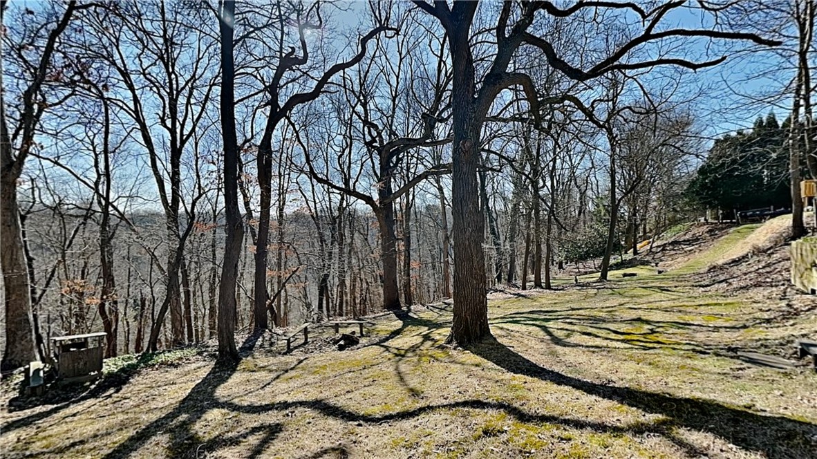 McCandless, Pennsylvania 15237, United States, 4 Bedrooms Bedrooms, ,3 BathroomsBathrooms,Residential,Contingent,87127