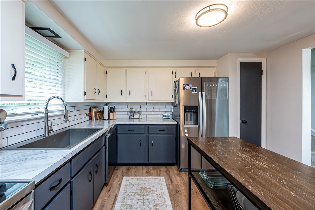 Hempfield Twp, Pennsylvania 15642, United States, 3 Bedrooms Bedrooms, ,2 BathroomsBathrooms,Residential,Active,230377