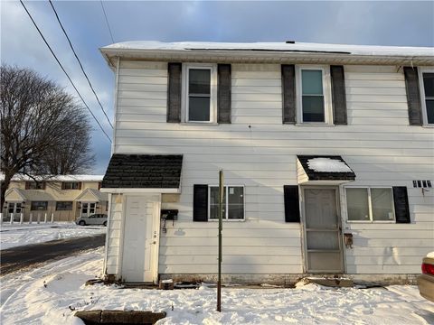 Photo of 4401 4th Ave #D, Beaver Falls, PA 15010 (MLS # 1736413)