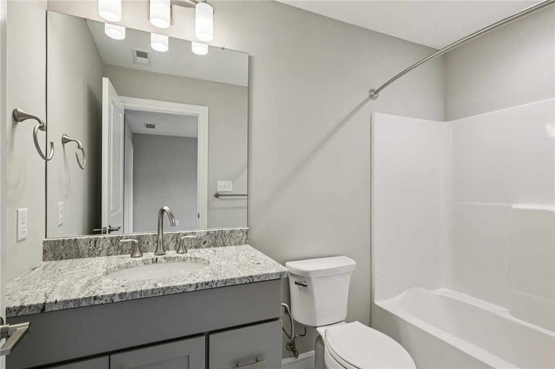 Marshall, Pennsylvania 15005, United States, 6 Bedrooms Bedrooms, ,6 BathroomsBathrooms,Residential,Active,240410