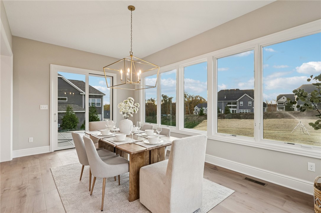 Marshall, Pennsylvania 15005, United States, 6 Bedrooms Bedrooms, ,6 BathroomsBathrooms,Residential,Active,240410