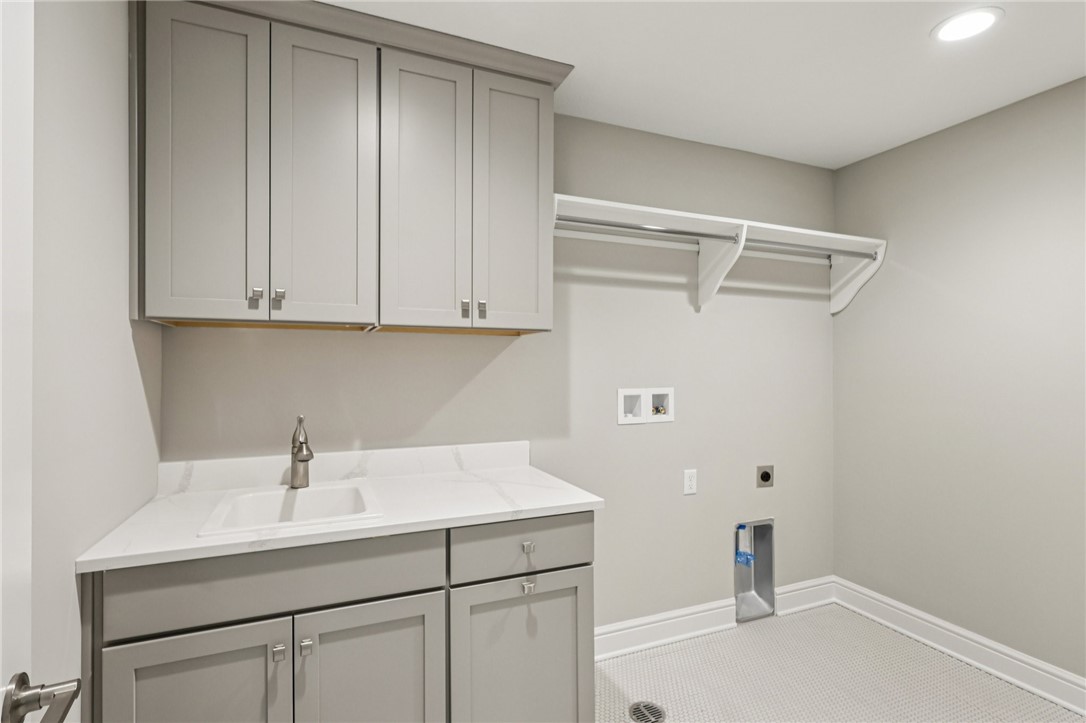 Marshall, Pennsylvania 15005, United States, 6 Bedrooms Bedrooms, ,6 BathroomsBathrooms,Residential,Active,240410