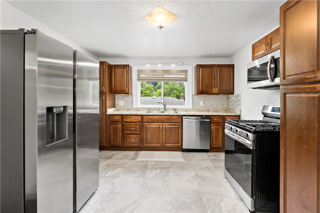 North Huntingdon, Pennsylvania 15642, United States, 3 Bedrooms Bedrooms, ,2 BathroomsBathrooms,Residential,Active,170360