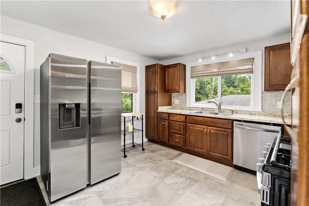 North Huntingdon, Pennsylvania 15642, United States, 3 Bedrooms Bedrooms, ,2 BathroomsBathrooms,Residential,Active,170360