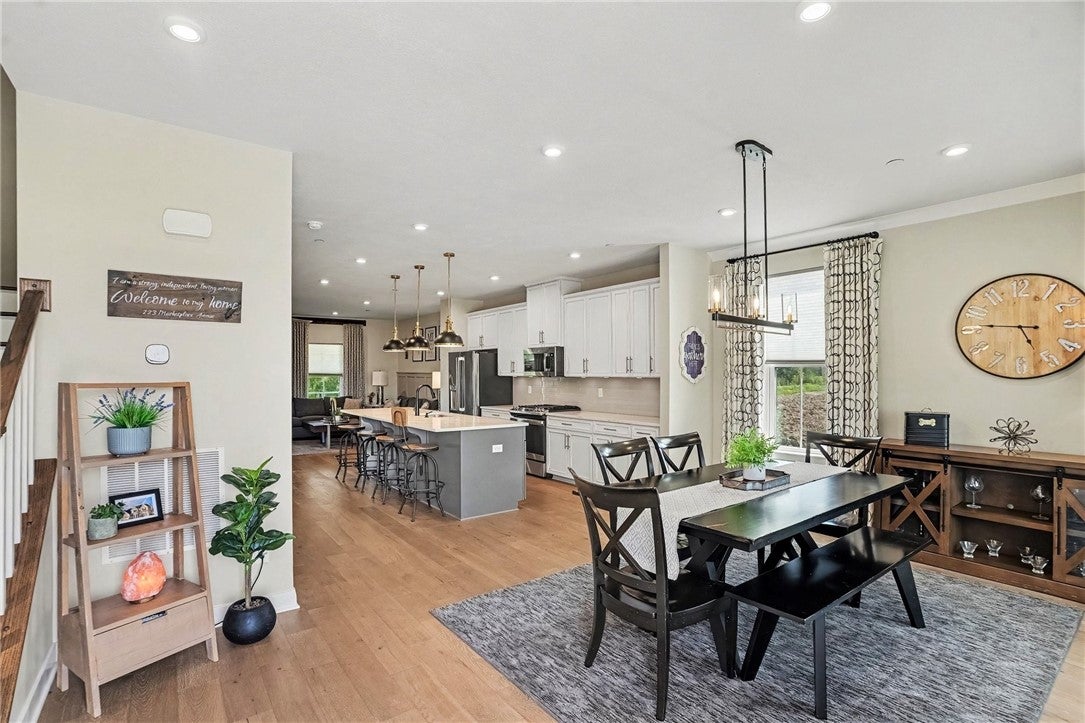 223 Marketplace Ave