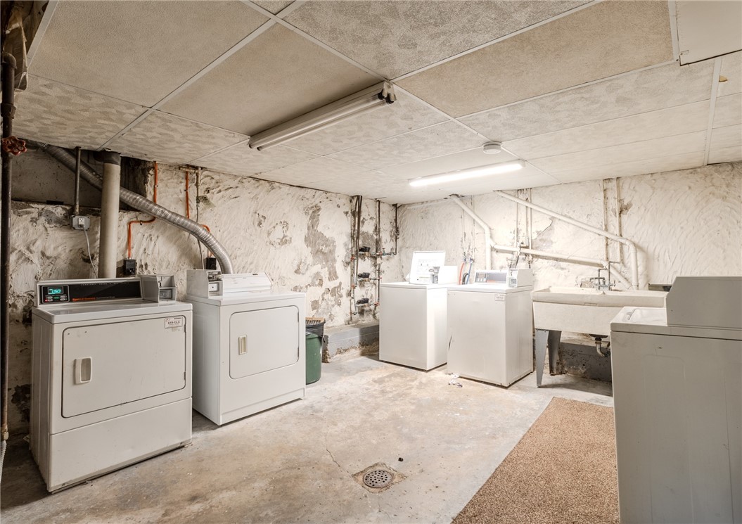 Versailles Boro, Pennsylvania 15132, United States, ,Residential,Active,45293