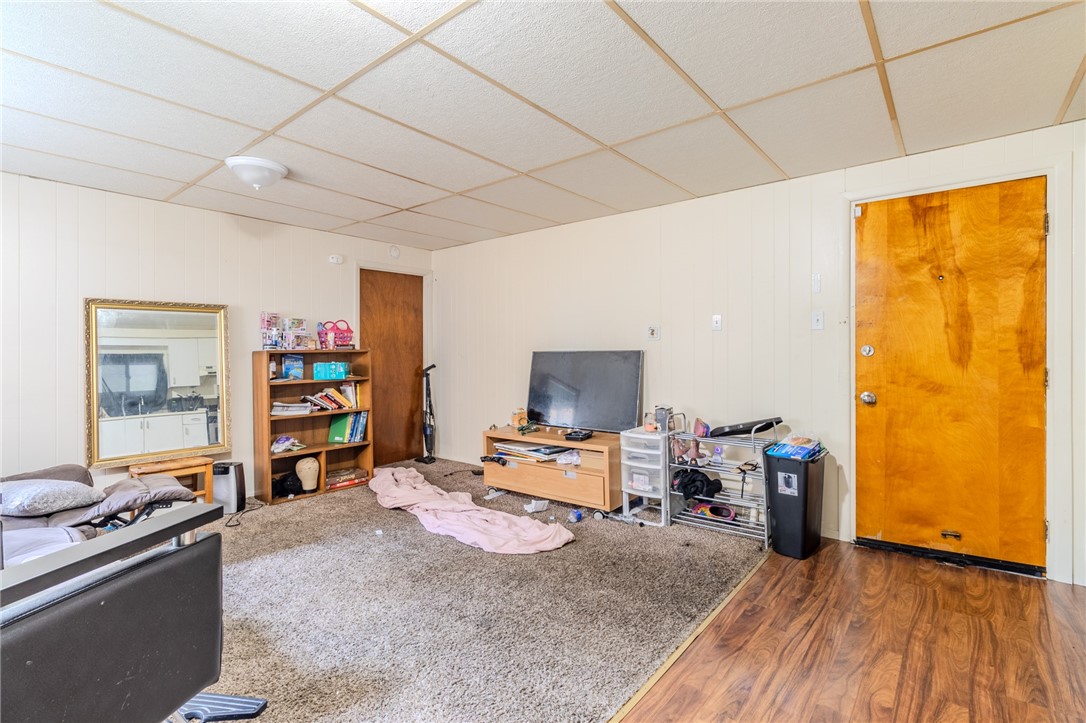 Versailles Boro, Pennsylvania 15132, United States, ,Residential,Active,45293