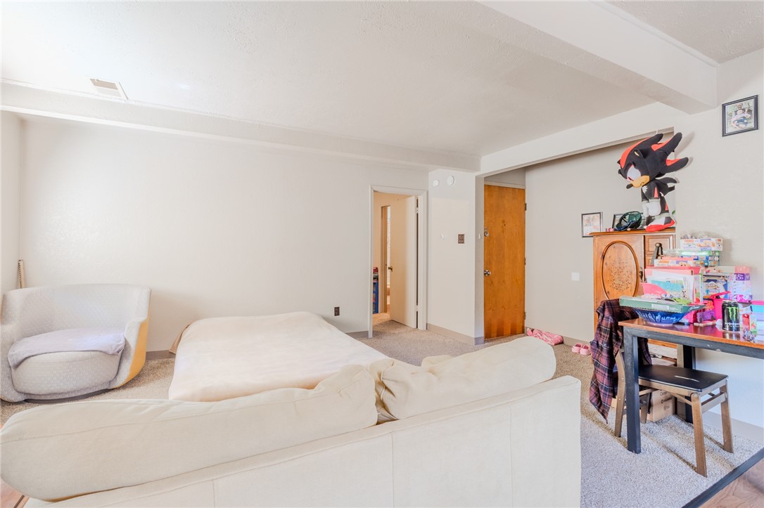 Versailles Boro, Pennsylvania 15132, United States, ,Residential,Active,45293