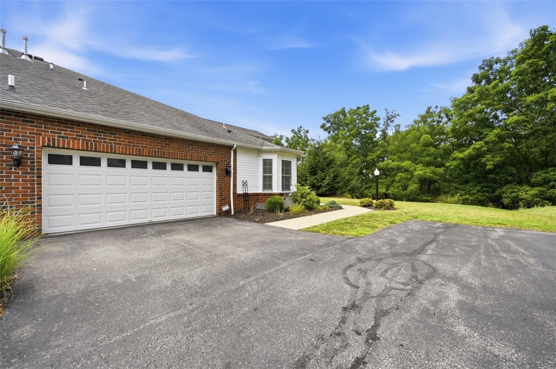 2403 Eloquent Ln