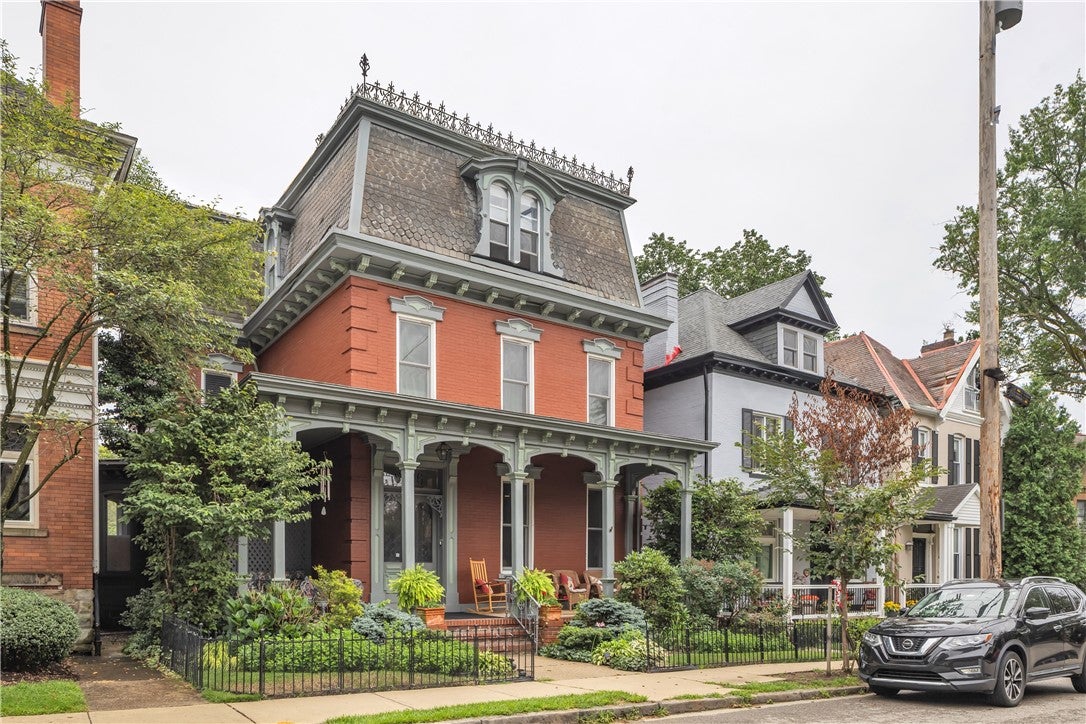 6016 Walnut St