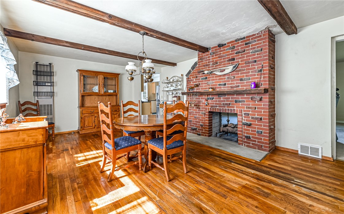 Ross Twp, Pennsylvania 15229, United States, 2 Bedrooms Bedrooms, ,2 BathroomsBathrooms,Residential,Active,94210