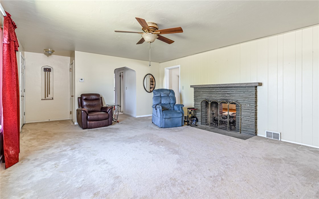 Ross Twp, Pennsylvania 15229, United States, 2 Bedrooms Bedrooms, ,2 BathroomsBathrooms,Residential,Active,94210