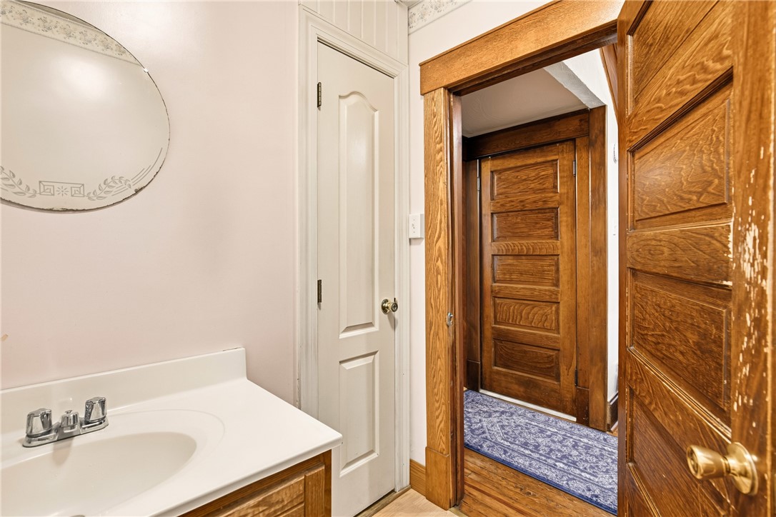 Jenner Twp, Pennsylvania 15563, United States, 4 Bedrooms Bedrooms, ,2 BathroomsBathrooms,Residential,Active,227904