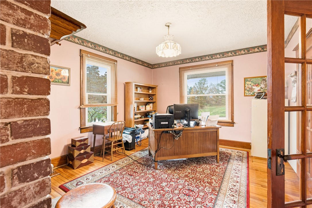 Jenner Twp, Pennsylvania 15563, United States, 4 Bedrooms Bedrooms, ,2 BathroomsBathrooms,Residential,Active,227904