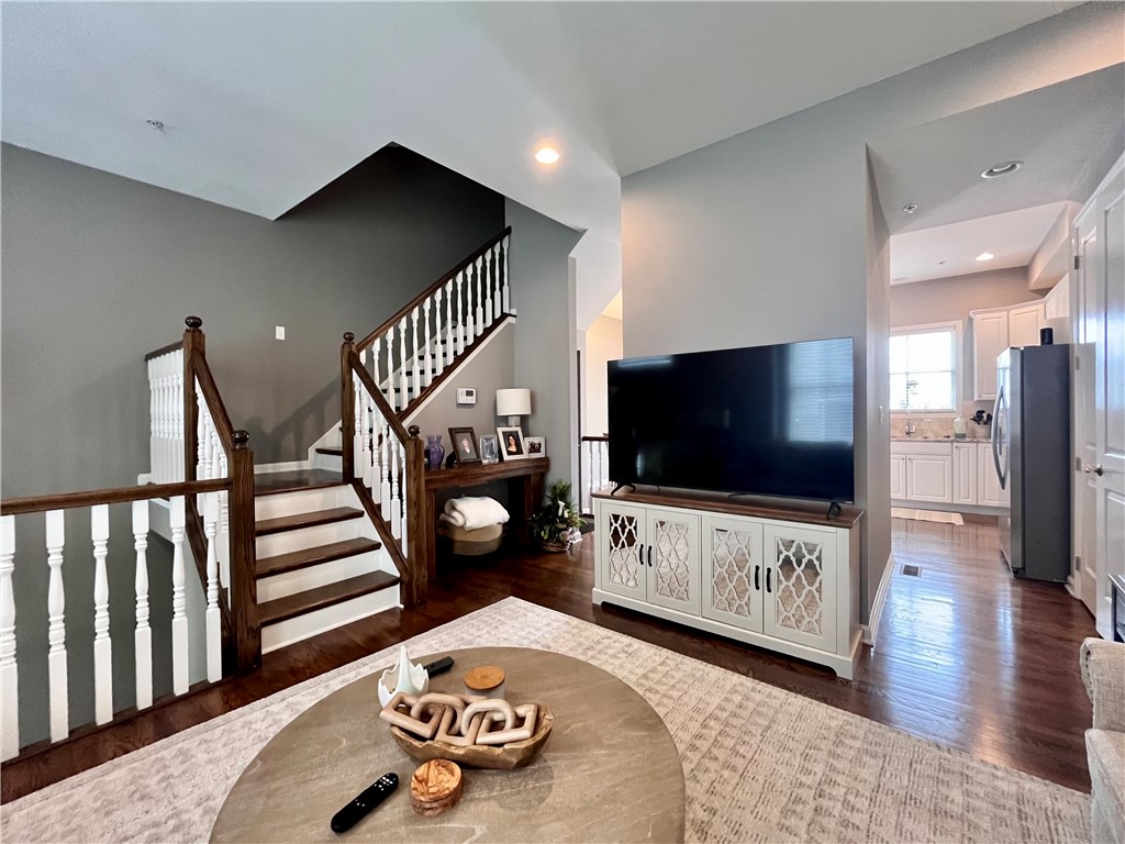 South Fayette, Pennsylvania 15017, United States, 4 Bedrooms Bedrooms, ,4 BathroomsBathrooms,Residential,Active,141870