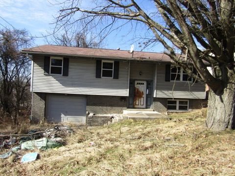 Photo of 1209 Roy St, Braddock, PA 15104 (MLS # 1745642)