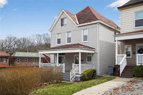 Photo of 446 N School St, Pittsburgh, PA 15202 (MLS # 1744886)