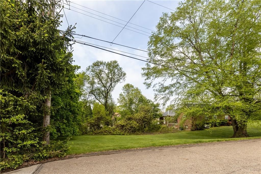 Photo 1 of 10 — 307 Baker Drive, Hopewell Twp, PA 15001