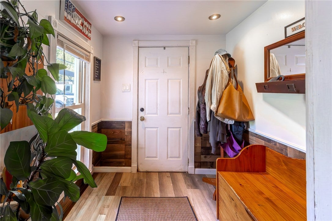 430 N Main St