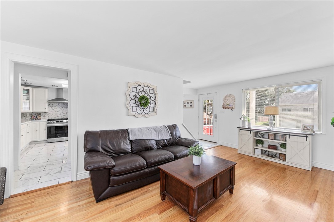 Murrysville, Pennsylvania 15668, United States, 5 Bedrooms Bedrooms, ,3 BathroomsBathrooms,Residential,Active,250292