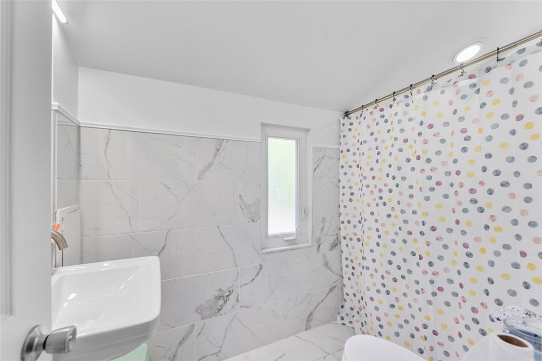 Murrysville, Pennsylvania 15668, United States, 5 Bedrooms Bedrooms, ,3 BathroomsBathrooms,Residential,Active,250292