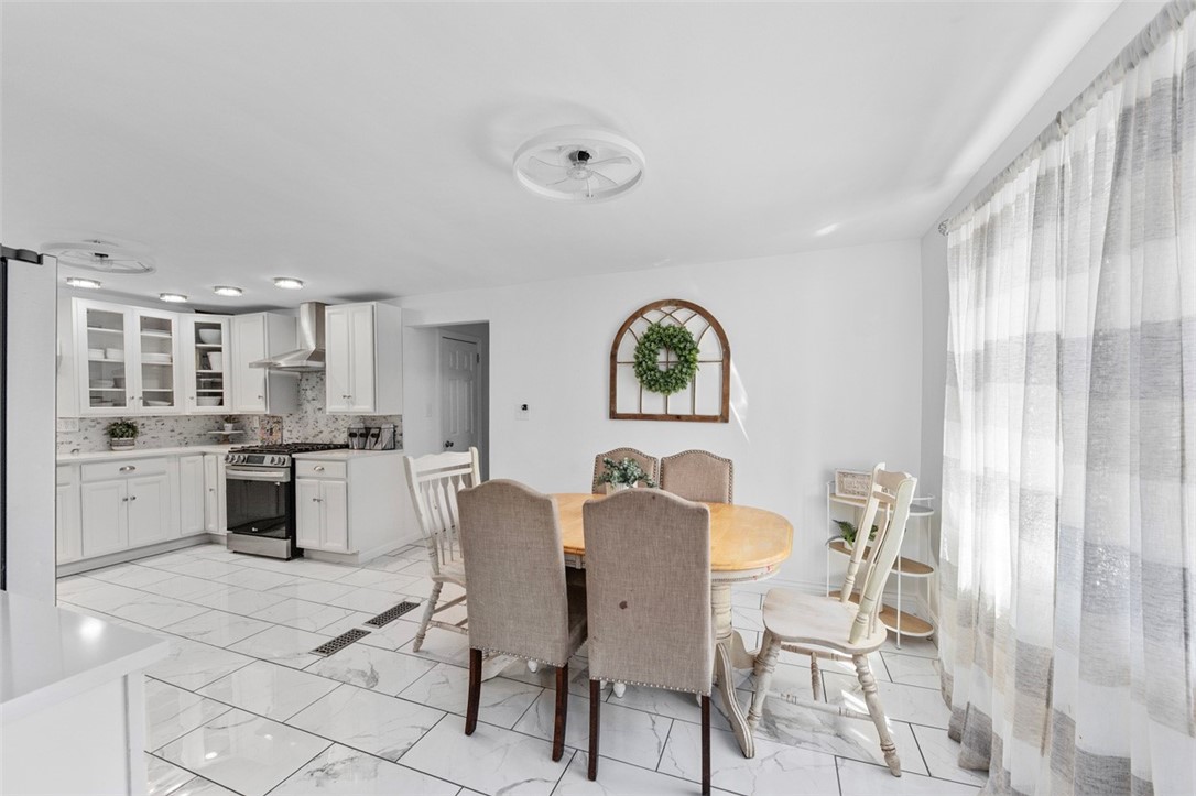 Murrysville, Pennsylvania 15668, United States, 5 Bedrooms Bedrooms, ,3 BathroomsBathrooms,Residential,Active,250292