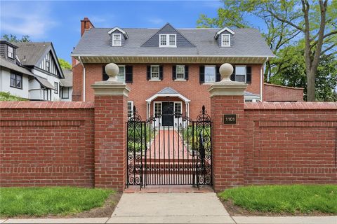 1101 Shady Avenue Shadyside PA 15232