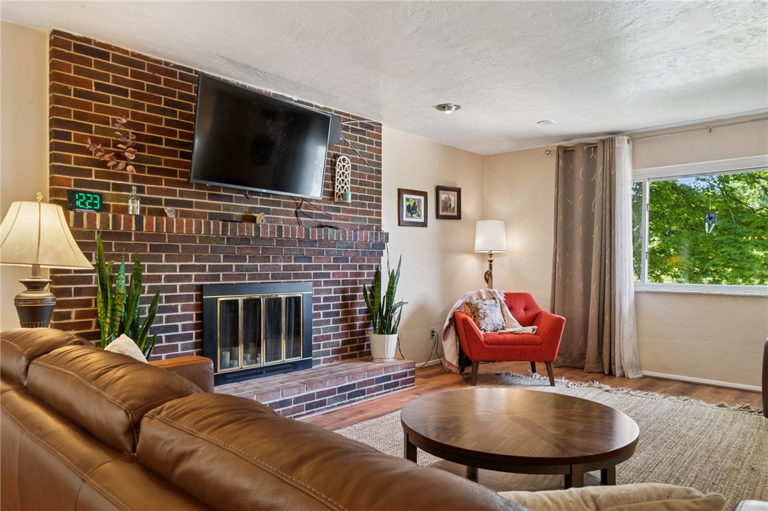 4371 Westinghouse Ave.
