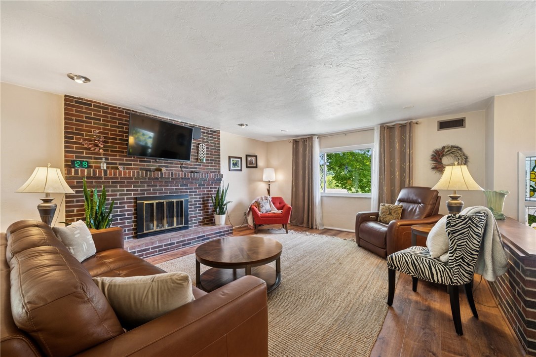 4371 Westinghouse Ave.