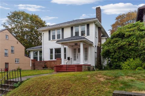 Photo of 895 Alcoma St, Sharon, PA 16146 (MLS # 1743948)