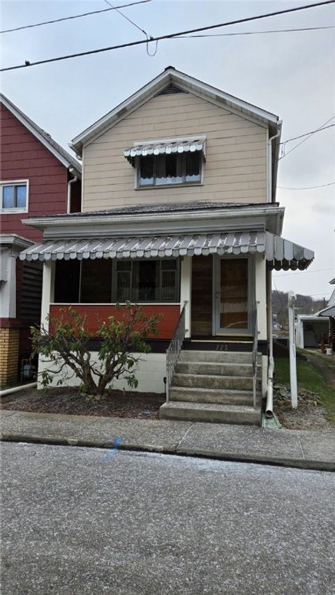 Photo of 225 Mckinley Ave, East Vandergrift, PA 15629 (MLS # 1733466)