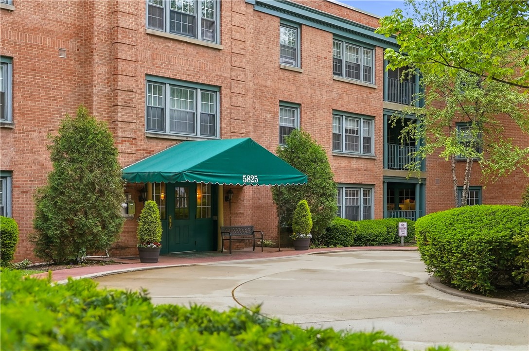 5825 5th Ave 314