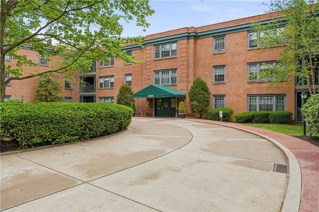 5825 5th Ave 314
