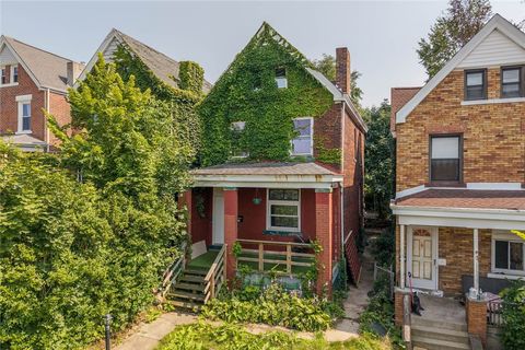 Homes For Sale - 432 Suncrest Street St<br/> Knoxville, PA 15210