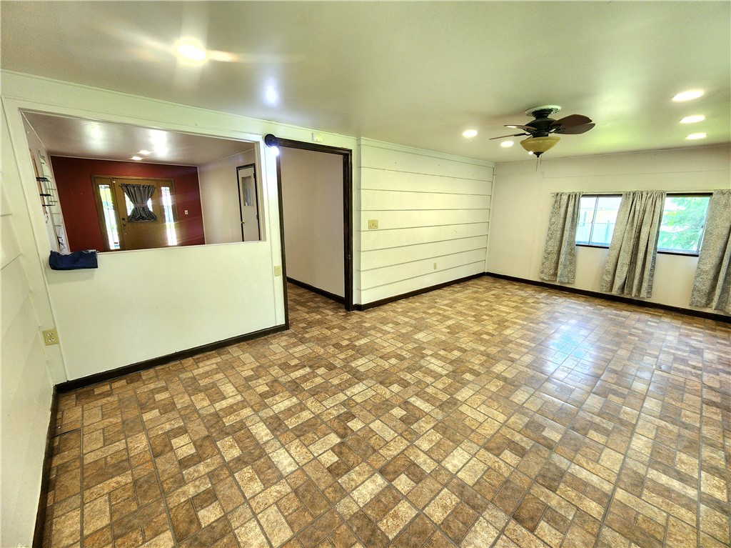2490 Victoria Dr Dr, Hermitage, Pennsylvania image 10
