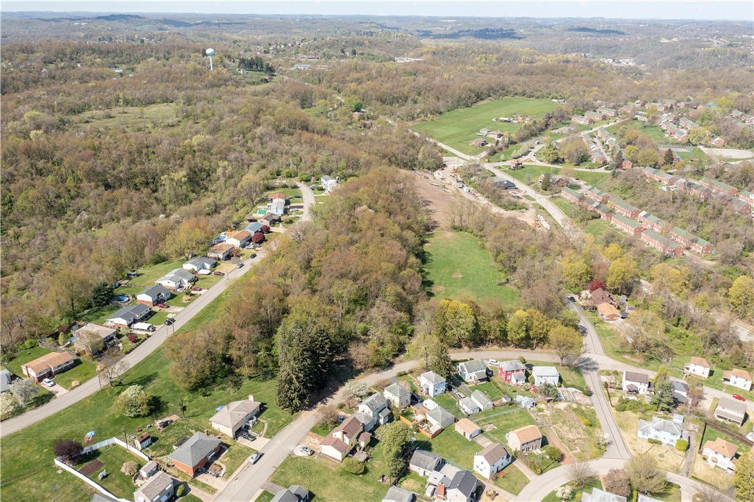 Lafeyette Drive, Clairton, Pennsylvania image 7