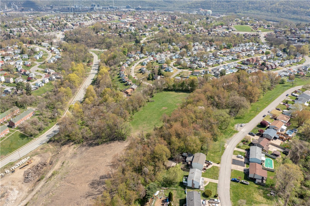 Lafeyette Drive, Clairton, Pennsylvania image 11