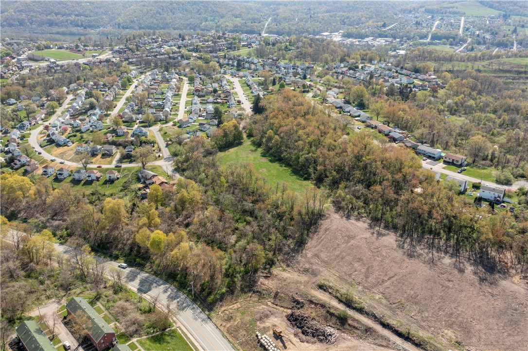 Lafeyette Drive, Clairton, Pennsylvania image 3