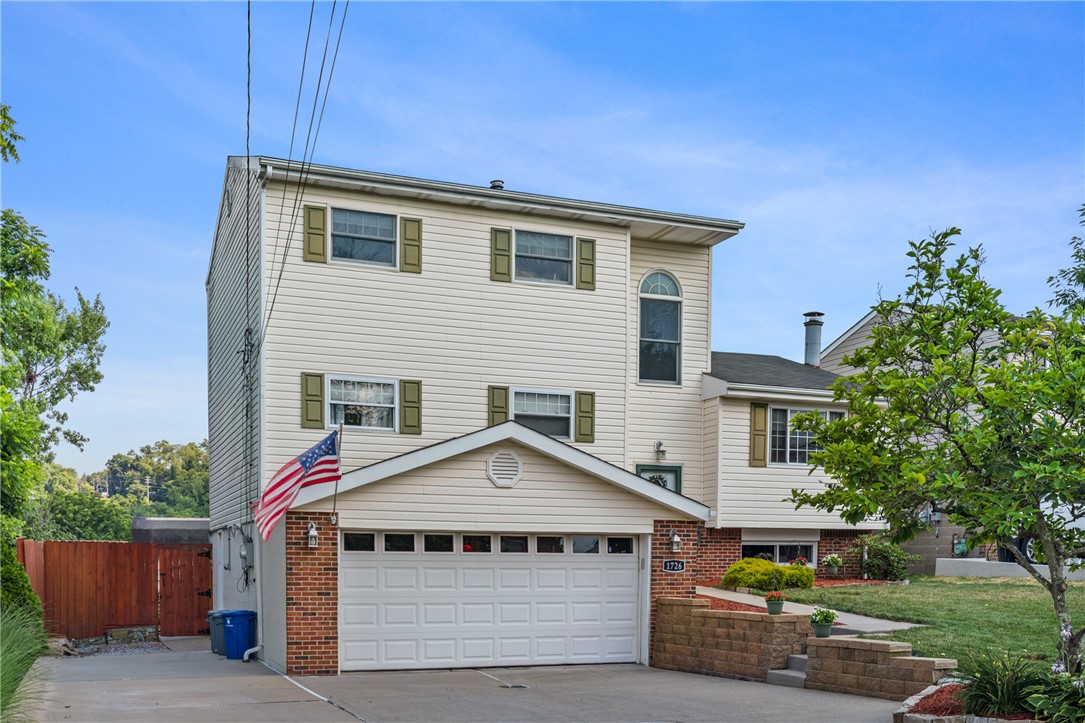 Lincoln Place, Pennsylvania 15207, United States, 4 Bedrooms Bedrooms, ,3 BathroomsBathrooms,Residential,Active,170365